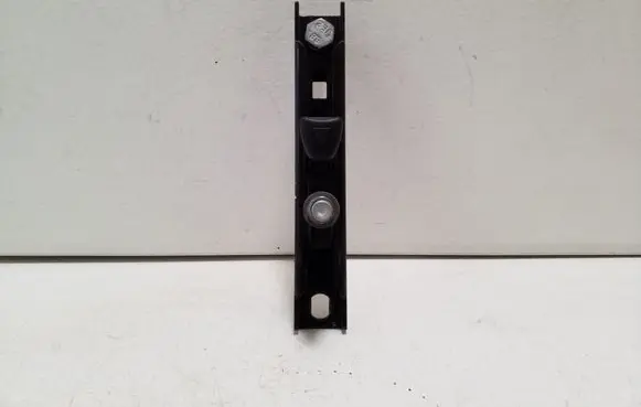 Iveco Daily 6th gen Seat belt adjustment rail 00039320