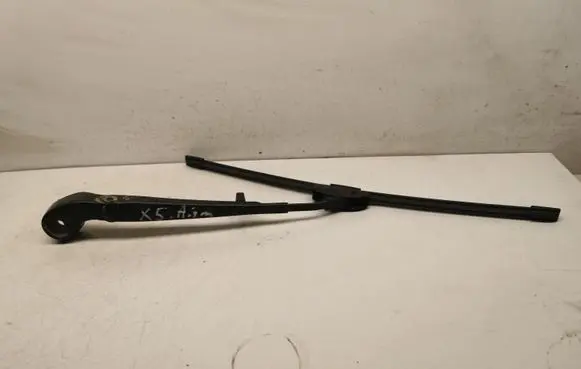 BMW X5 E53 Rear wiper blade arm 706807601