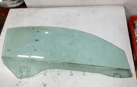 Audi R8 42 Front door window/glass (coupe) 2006R
