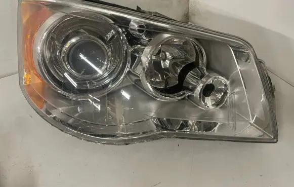 Chrysler Grand Voyager V Headlight/headlamp