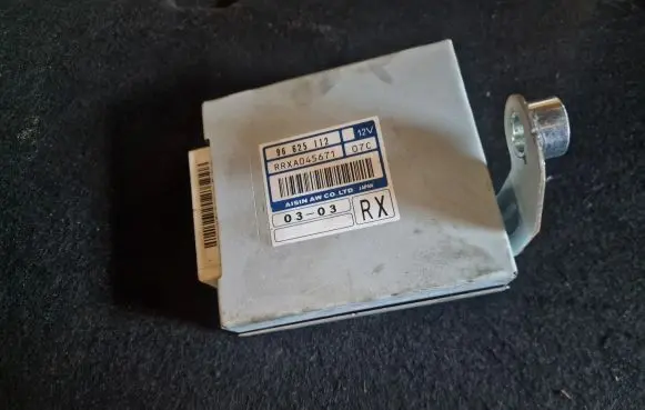 Chevrolet Captiva Gearbox control unit/module 96625112