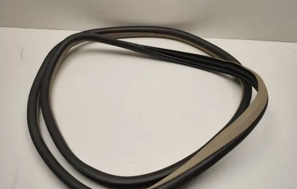 Mercedes-Benz ML W166 Rear door rubber seal (on body) A1666970151