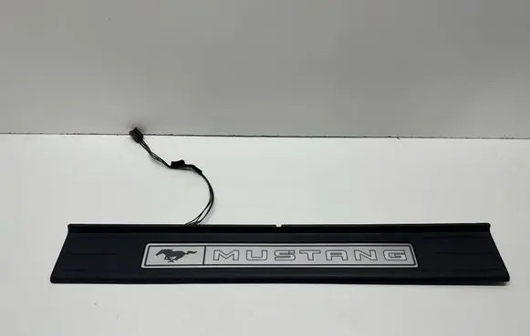 Ford Mustang VII Front sill trim cover FR3B6313222 FR3B6313222CN036 FR3J6313222AAW