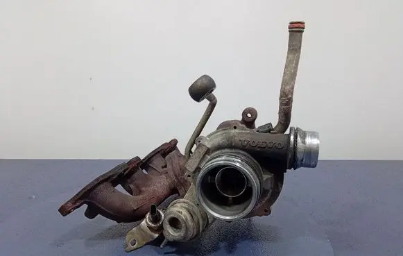 Volvo V40 Turbo system vacuum part 31380130