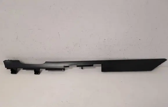 Dashboard glove box trim