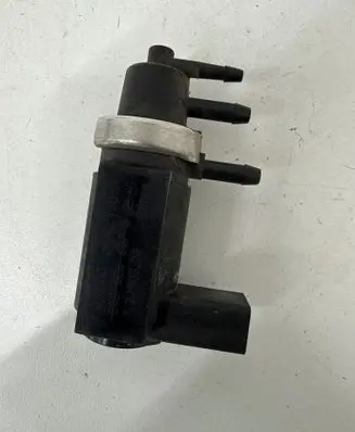 Audi A6 S6 C5 4B Turbo solenoid valve 059906627B 72290322