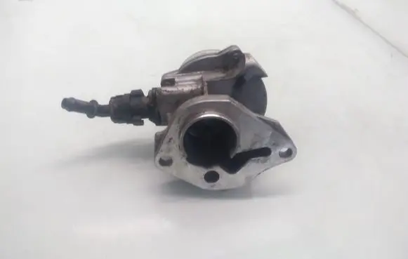 Nissan Note (E11) Vacuum pump 7006730300