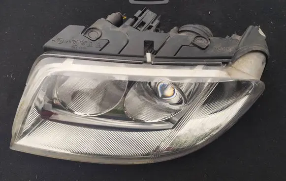 Volkswagen PASSAT B5.5 Headlight/headlamp