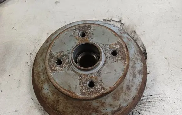 Suzuki Swift I Drum brake (rear) 