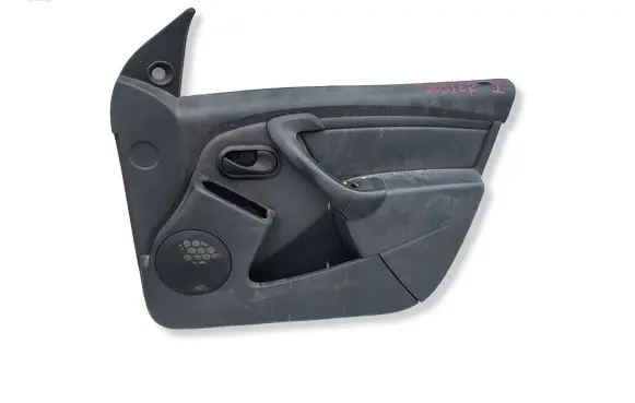 Dacia Duster Front door card panel trim 