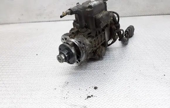 Skoda Octavia Mk1 (1U) Fuel injection high pressure pump 0460404977