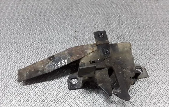 Opel Monterey Engine bonnet/hood lock/catch