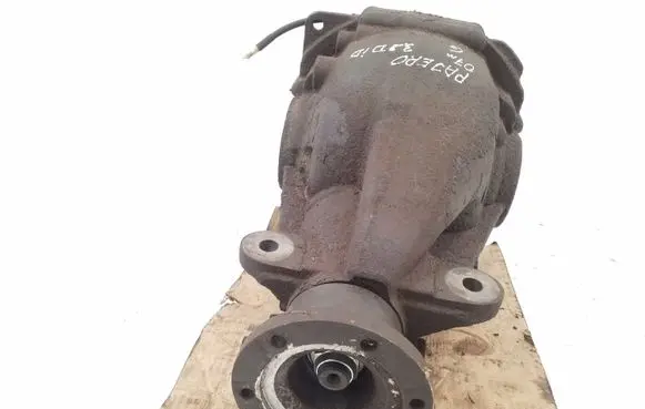 Mitsubishi Pajero Rear differential E34K