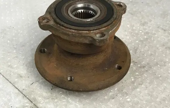 BMW 5 E60 E61 Rear wheel bearing hub 