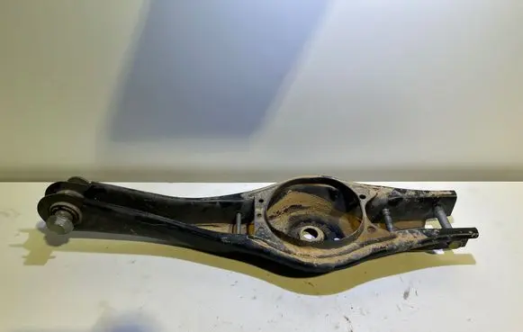 Rear upper control arm/wishbone