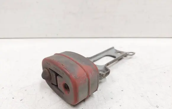 Audi A6 S6 C6 4F Muffler mount bracket/holder 4F0253147