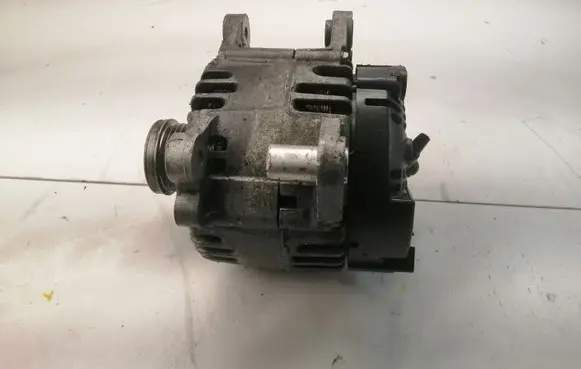 Volkswagen Golf V Generator/alternator 03C903023C 2542697D 309015148