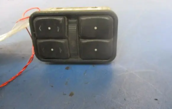 Opel Astra G Other devices 90561086