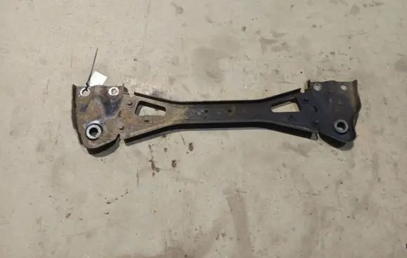 Ford S-MAX Radiator mount bracket 