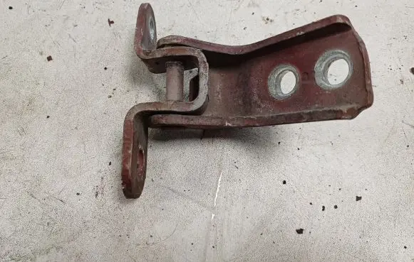 Toyota Corolla Verso AR10 Front door upper hinge
