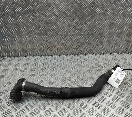 Land Rover Discovery 5 Engine coolant pipe/hose LPLA8260AD