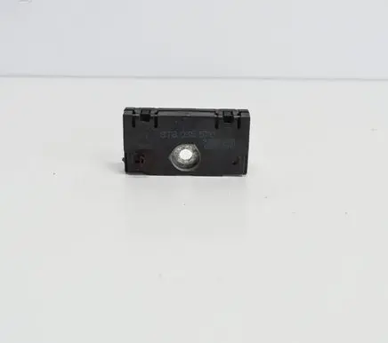 Audi Q3 8U Other devices 8T8035570