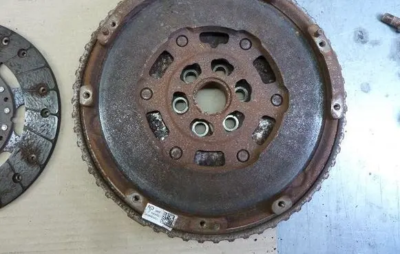 Renault Captur Dual mass flywheel 123100461R-KG