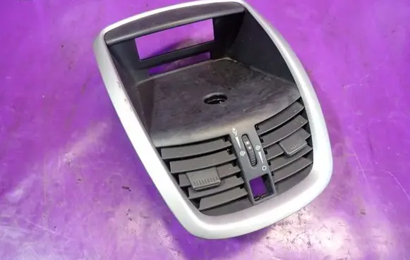 Peugeot 207 CC Dashboard side air vent grill/cover trim