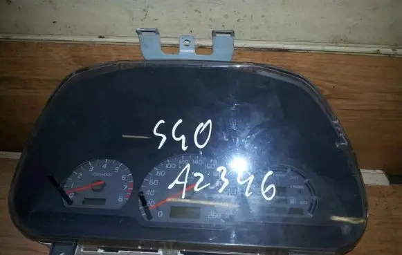 Volvo S40, V40 Speedometer (instrument cluster) 30883050a j40e
