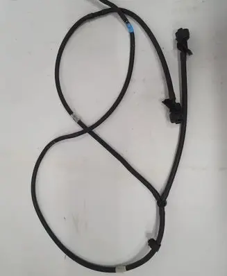 Nissan Juke II F16 Windshield washer fluid hose 