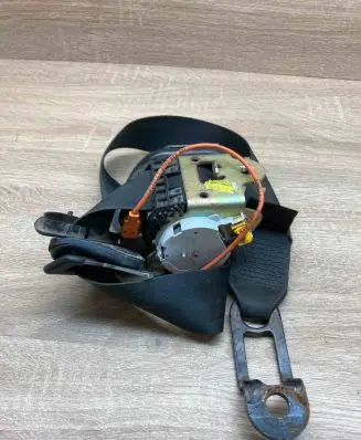 Peugeot 307 Front seatbelt A507743 048038