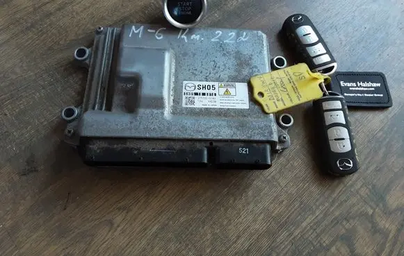 Mazda 6 Engine control unit/module SH0518881G 2757005183