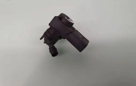 BMW 3 E92 E93 Vacuum valve 7566784 11667556621