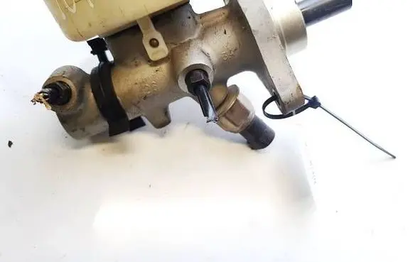 Porsche Cayenne (9PA) Master brake cylinder