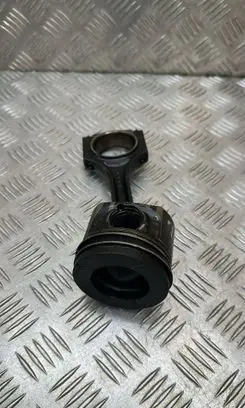 Mini Cooper Countryman R60 Piston with connecting rod 546