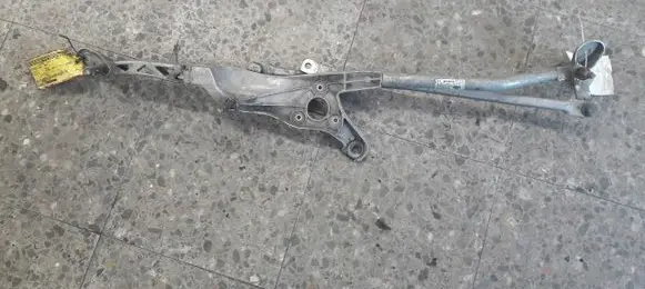 Mercedes-Benz C W204 Front wiper linkage a2048201040