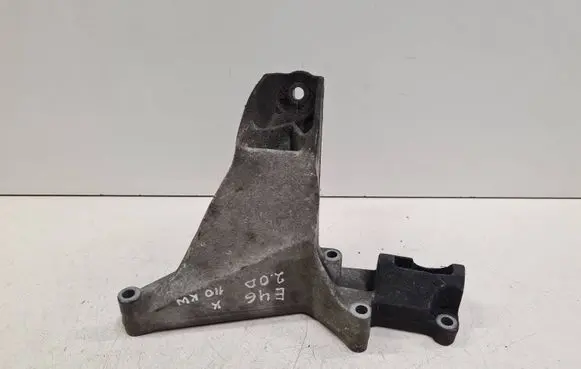 BMW 3 E46 Engine mounting bracket 6753225
