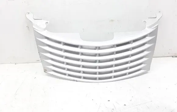 Chrysler PT Cruiser Front bumper upper radiator grill