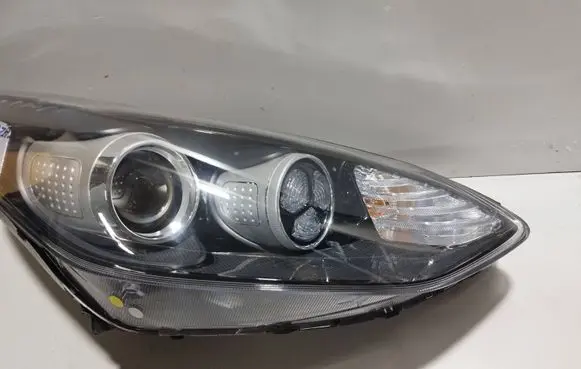 KIA Sportage Headlight/headlamp 42102F1040 R009R04081C