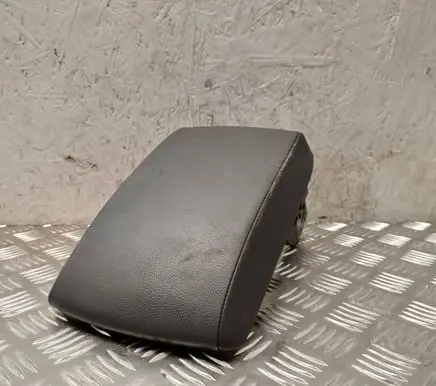 Seat Leon (5F) Armrest 