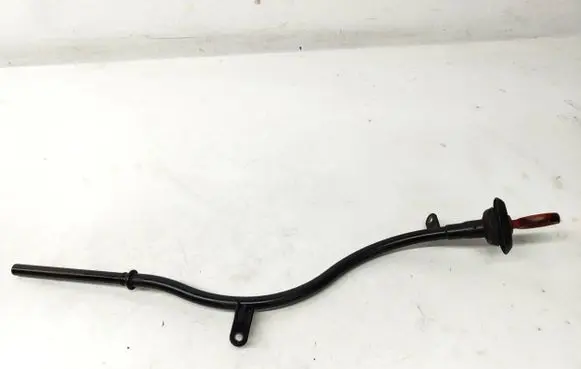 Volkswagen PASSAT B6 Engine cover (trim) 03G103 634AL