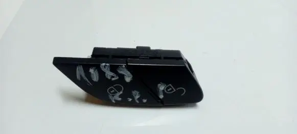 Mercedes-Benz ML W164 Central locking switch button A2518200910 03078050