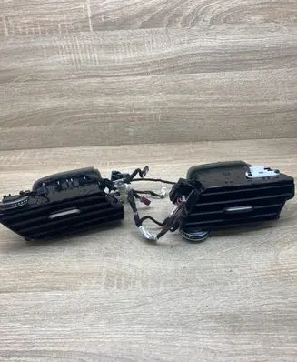 BMW 7 G11 G12 Dash center air vent grill 9329955 16828110