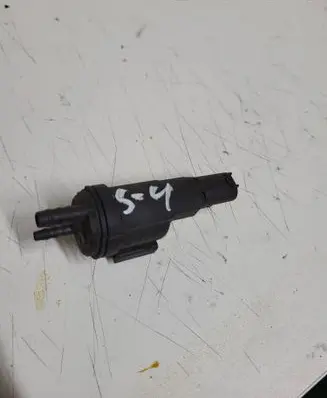 Mercedes-Benz E W210 Valve vacuum 0025401497