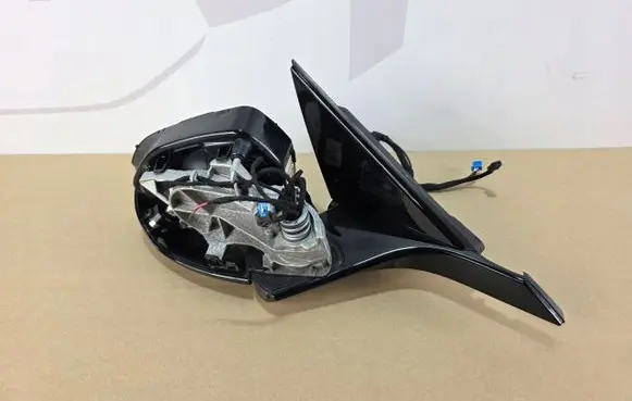 BMW M5 G90 Front door electric wing mirror 
