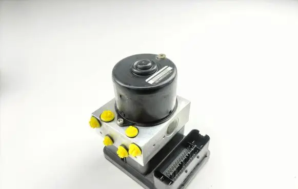 Mini One - Cooper R50 - 53 ABS Pump 6760265 10020600804 6760266