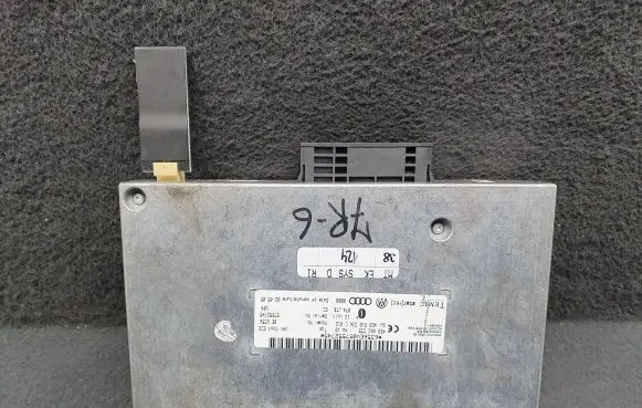Audi A4 S4 B8 8K Bluetooth control unit module 4E0862335 4E0910336C 8P0035503E