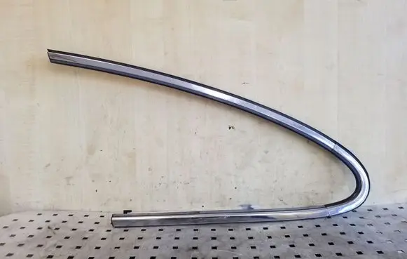 Honda CR-V Rear side glass trim 