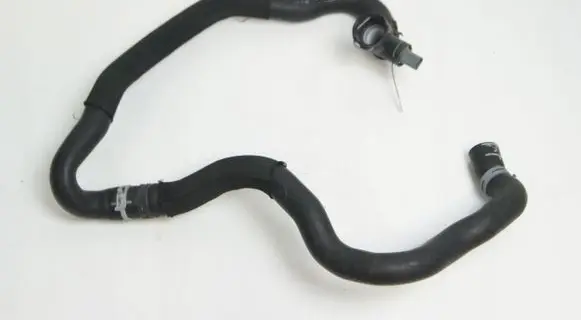 Volkswagen PASSAT B7 Engine coolant pipe/hose 3AA122051G