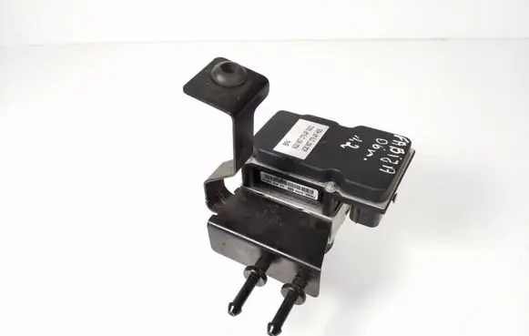 Skoda Fabia Mk1 (6Y) ABS Pump 6Q0907379AF